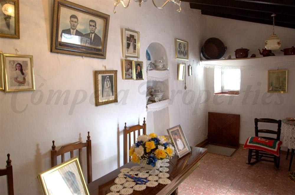 3 bedroom Townhouse for sale in Sedella - € 41,000 (Ref: 10076278)