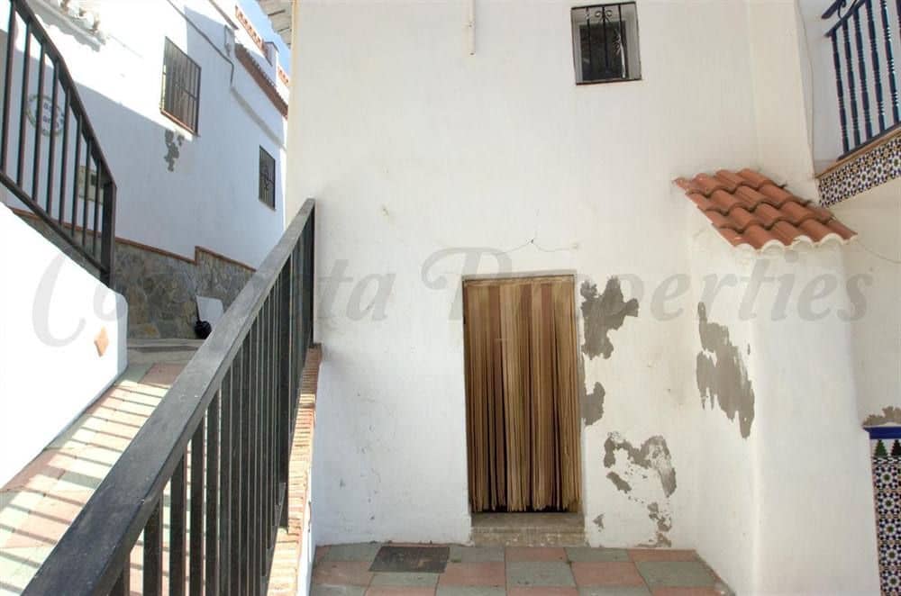 3 bedroom Townhouse for sale in Sedella - € 41,000 (Ref: 10076278)