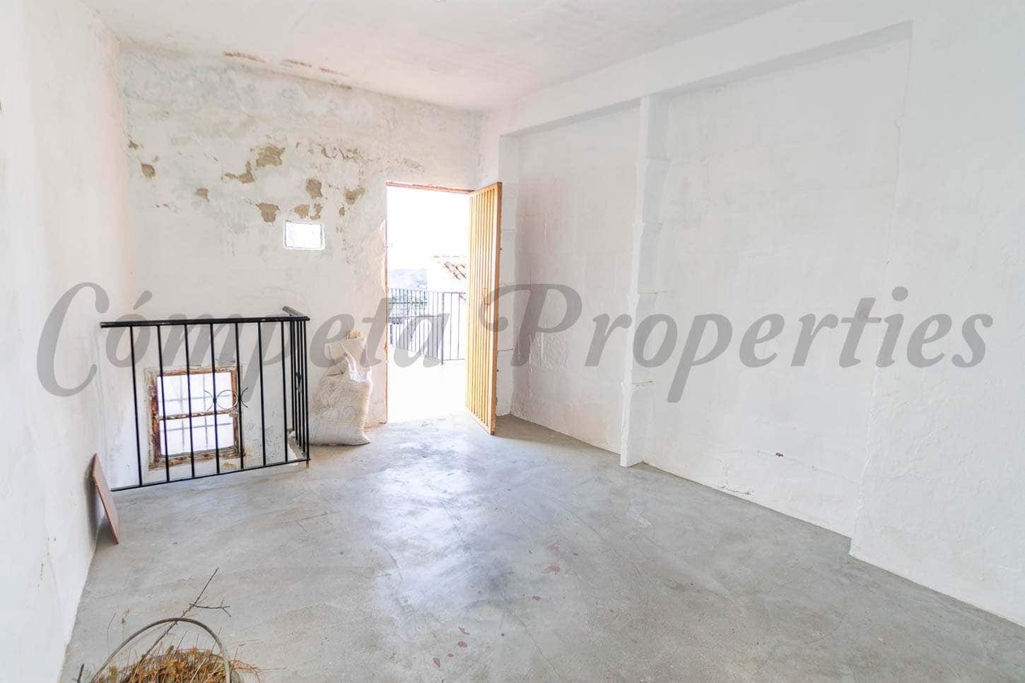 7 Zimmer Haus zu verkaufen in Competa - 210.000 € (Ref: 10076279)
