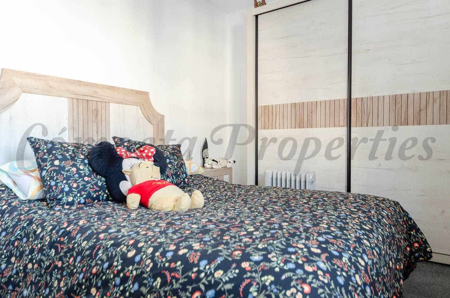 4 chambre Maison de Ville à vendre à Canillas de Albaida avec garage - 735 000 € (Ref: 10076282)