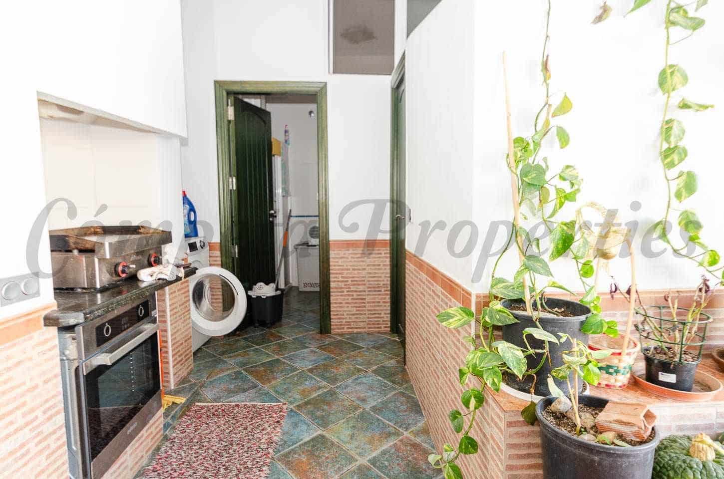 4 chambre Maison de Ville à vendre à Canillas de Albaida avec garage - 735 000 € (Ref: 10076282)