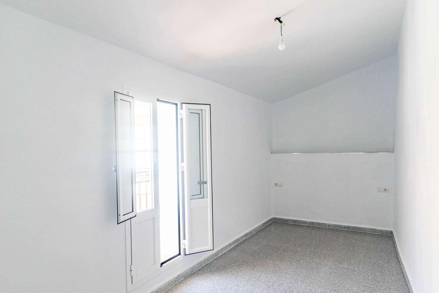 2 chambre Maison de Ville à vendre à Sedella - 87 000 € (Ref: 10076283)