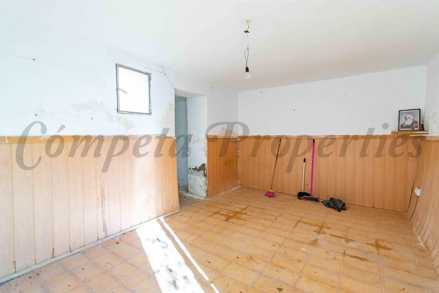 3 slaapkamer Huis te koop in Sedella - € 41.000 (Ref: 10076285)