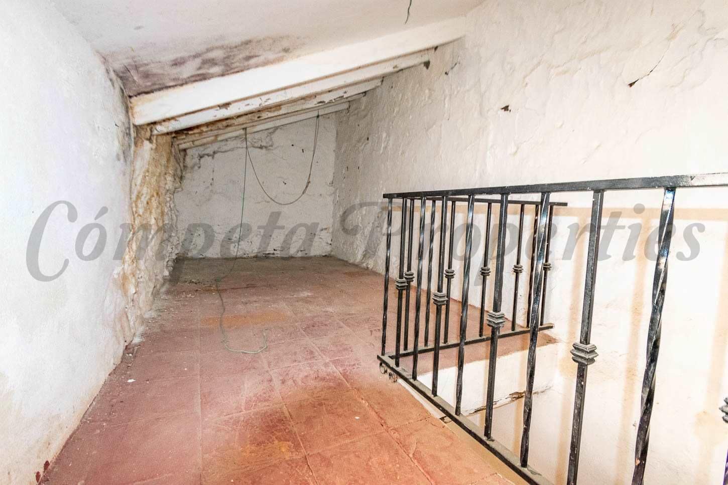 3 slaapkamer Huis te koop in Sedella - € 41.000 (Ref: 10076285)