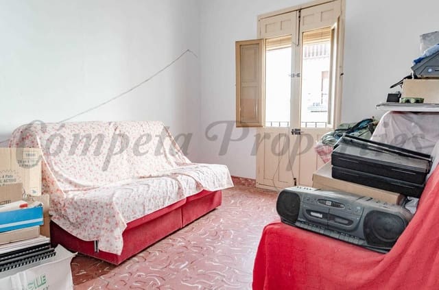 Casa de 4 habitaciones en Cómpeta en venta - 135.000 € (Ref: 10076290)