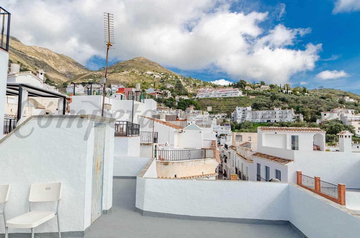 Casa de 4 habitaciones en Cómpeta en venta - 135.000 € (Ref: 10076290)