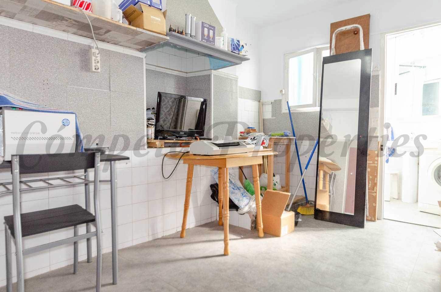 Casa de 4 habitaciones en Cómpeta en venta - 135.000 € (Ref: 10076290)