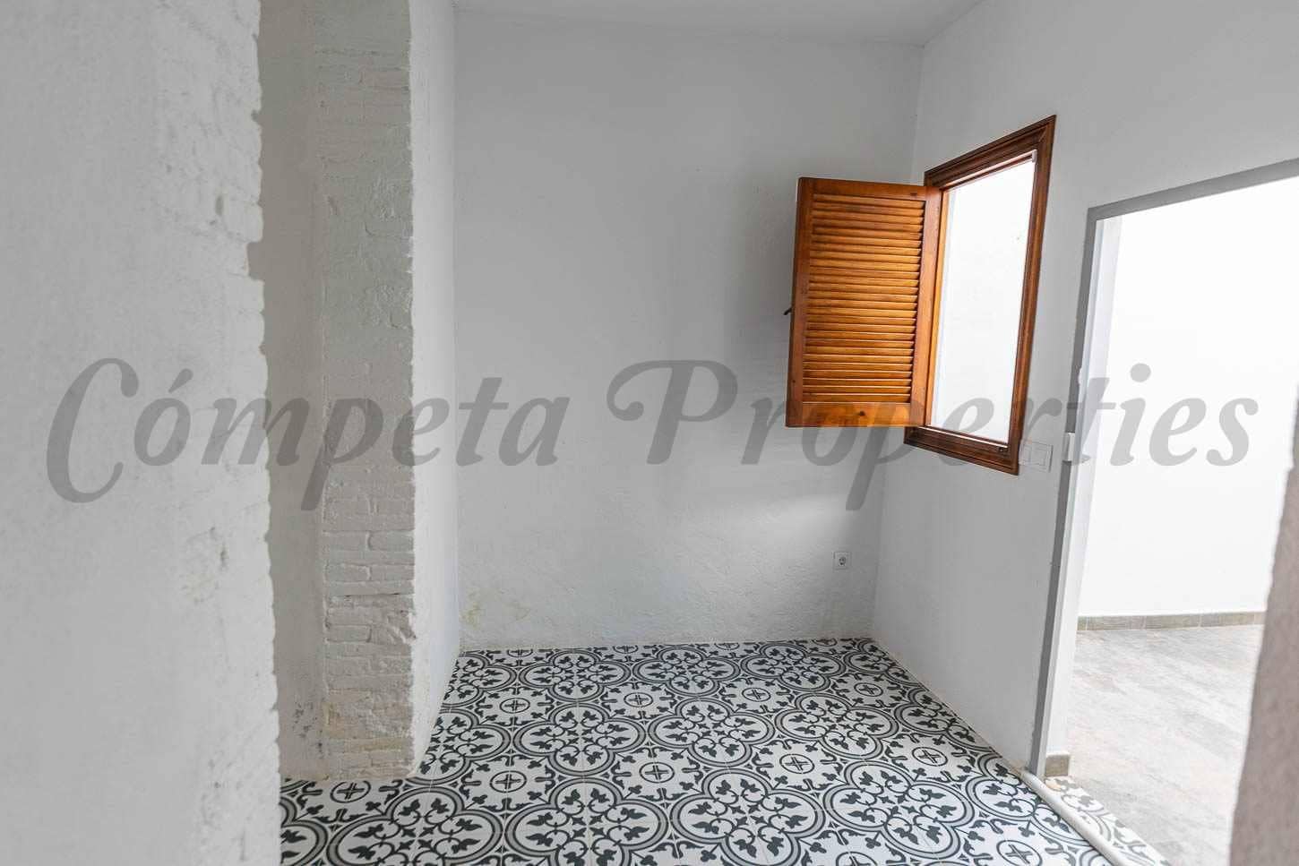 2 slaapkamer Huis te koop in Periana - € 167.000 (Ref: 10076291)