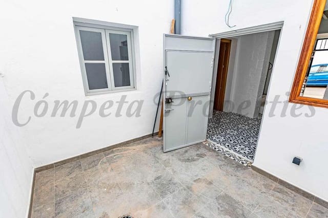 2 makuuhuone Omakotitalo myytävänä paikassa Periana - 167 000 € (Ref: 10076291)