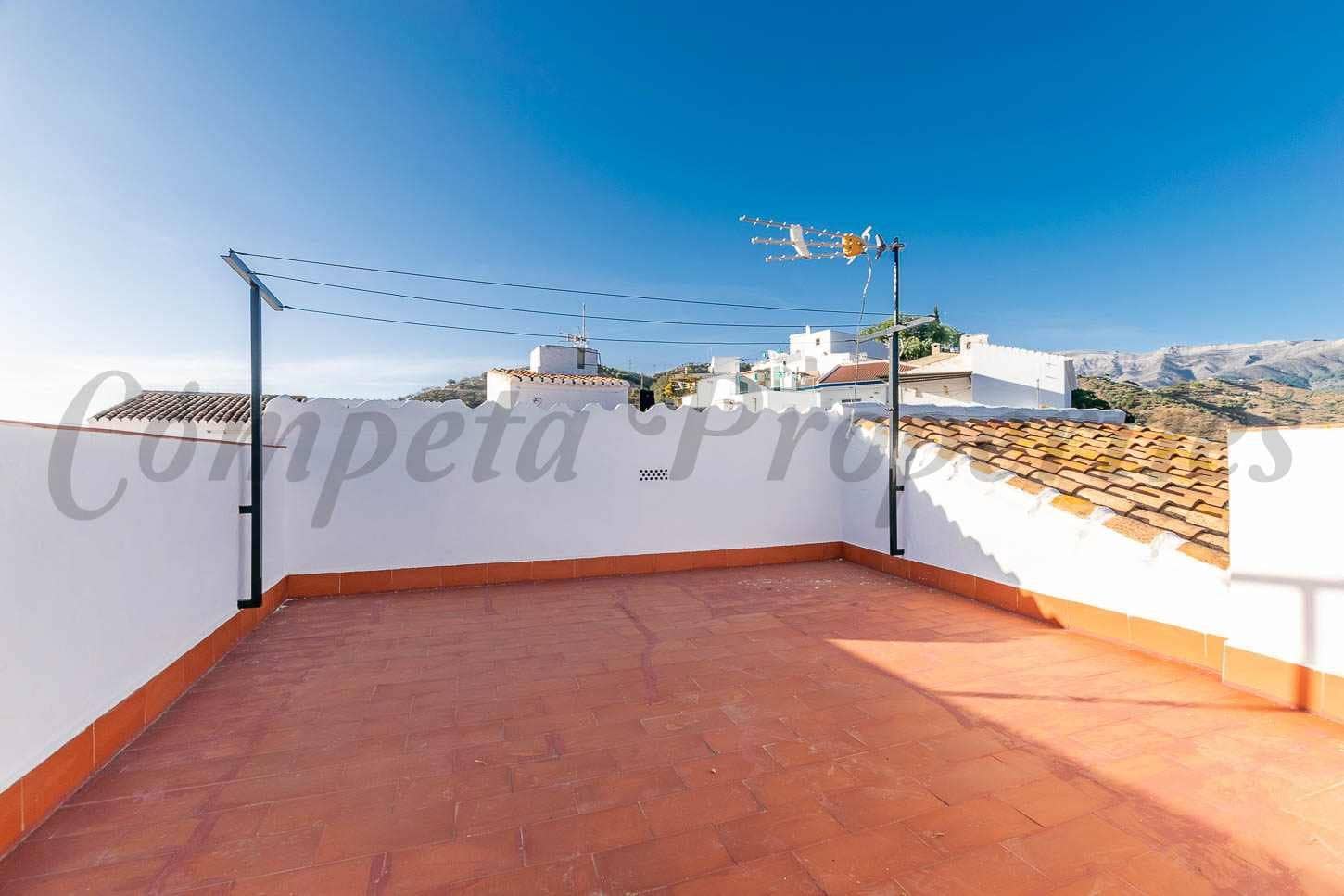 4 quarto Casa em Banda para venda em Corumbela - 115 000 € (Ref: 10076296)