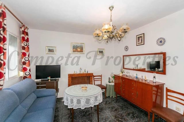 4 soveværelse Byhus til salg i Corumbela, Sayalonga - € 115.000 (Ref: 10076296)