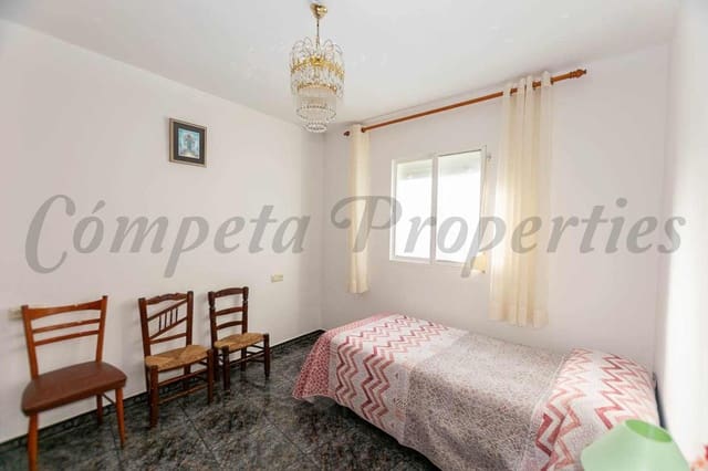 4 soveværelse Byhus til salg i Corumbela, Sayalonga - € 115.000 (Ref: 10076296)