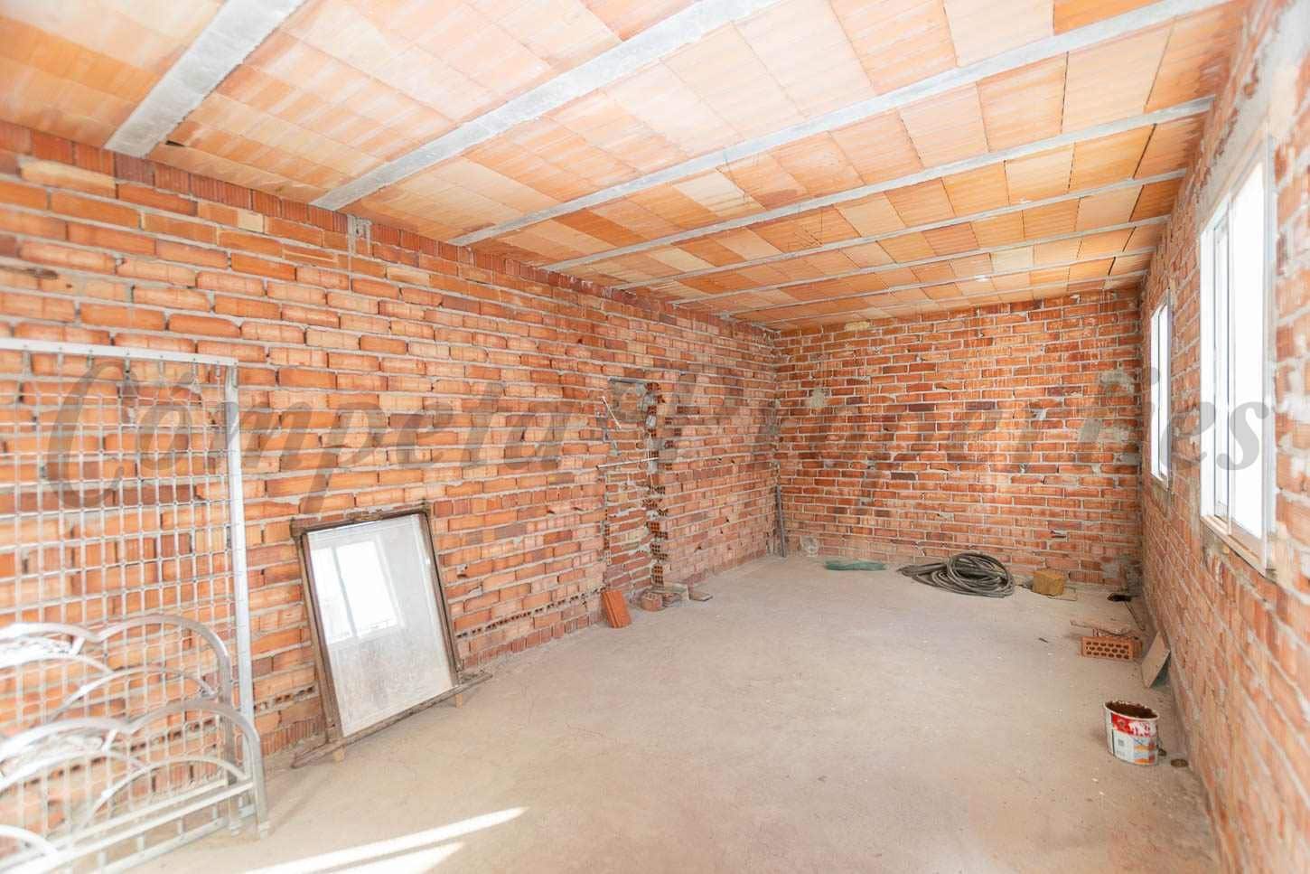 4 quarto Casa em Banda para venda em Corumbela - 115 000 € (Ref: 10076296)