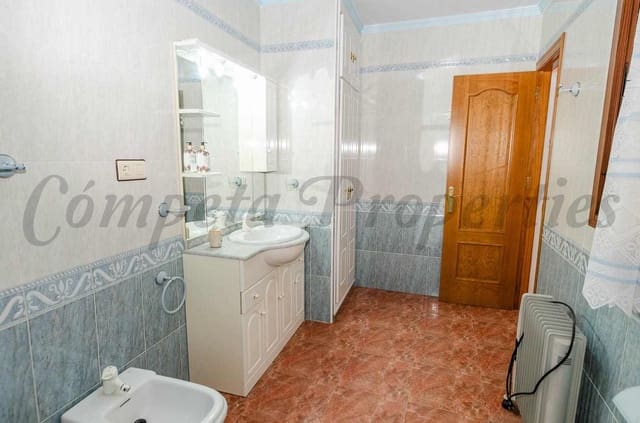 5 makuuhuone Omakotitalo myytävänä paikassa Archez - 169 000 € (Ref: 10076297)