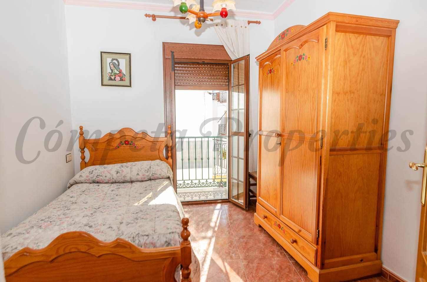 5 makuuhuone Omakotitalo myytävänä paikassa Archez - 169 000 € (Ref: 10076297)