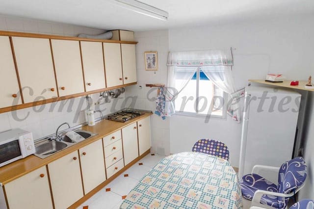 Casa de 1 habitación en Cómpeta en venta - 115.000 € (Ref: 10076299)