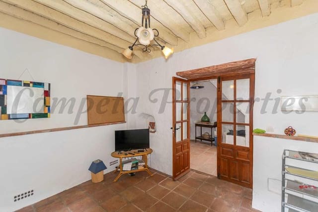 4 makuuhuone Omakotitalo myytävänä paikassa Cómpeta - 174 000 € (Ref: 10076300)