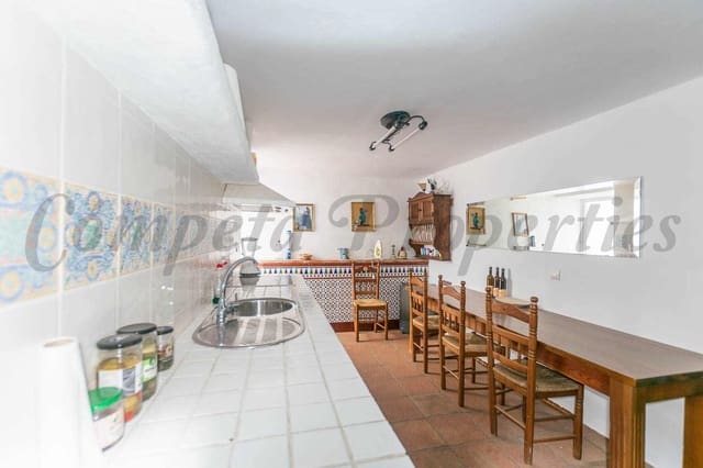 4 makuuhuone Omakotitalo myytävänä paikassa Cómpeta - 174 000 € (Ref: 10076300)