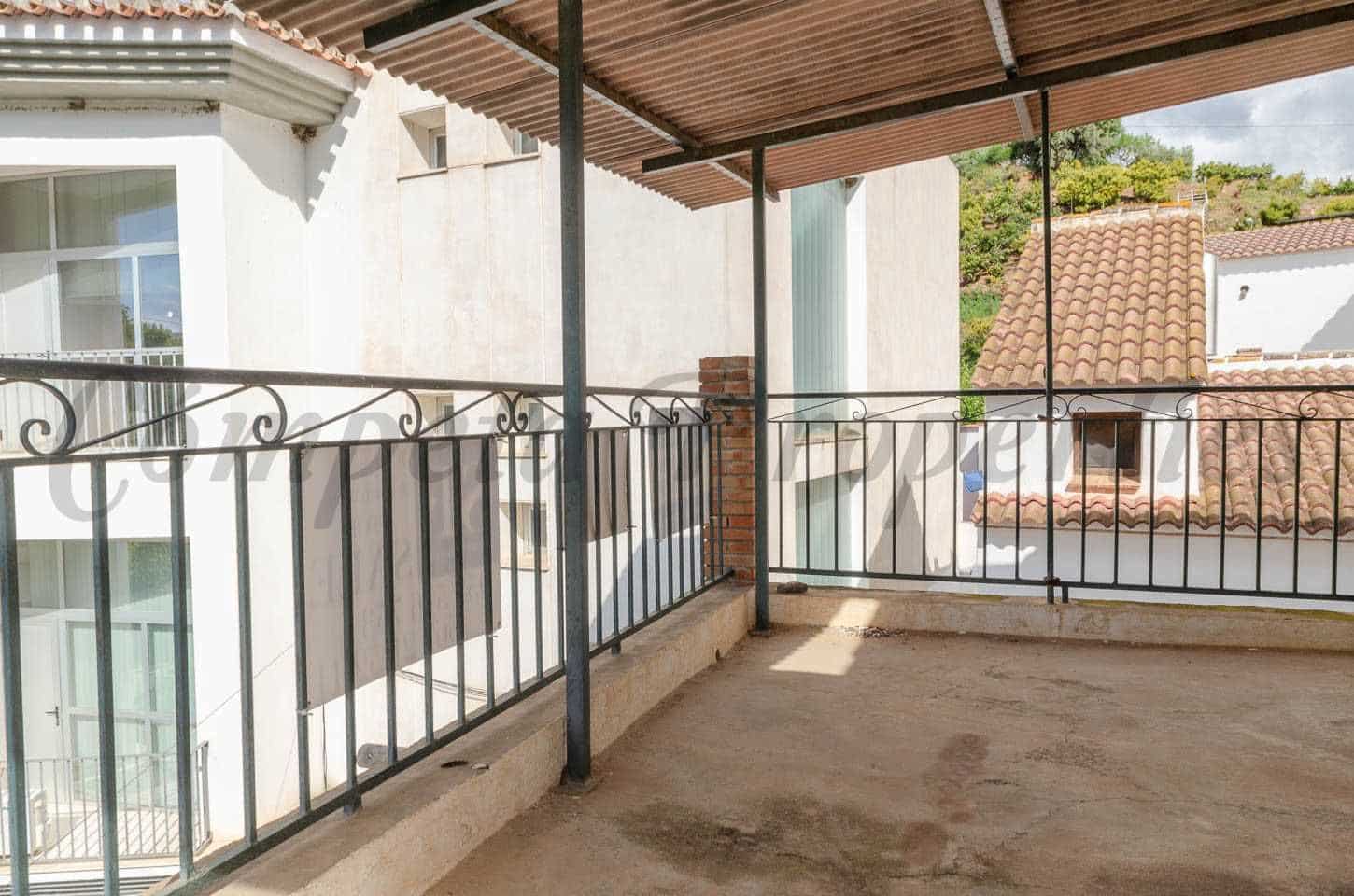 4 quarto Casa em Banda para venda em Archez - 137 000 € (Ref: 10076301)