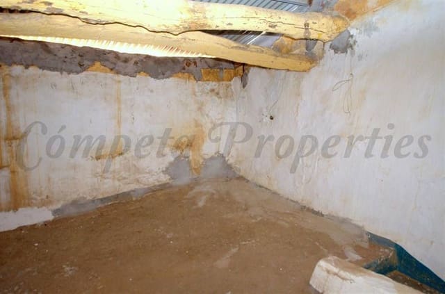 2 chambre Maison de Ville à vendre à Sayalonga - 49 000 € (Ref: 10076309)