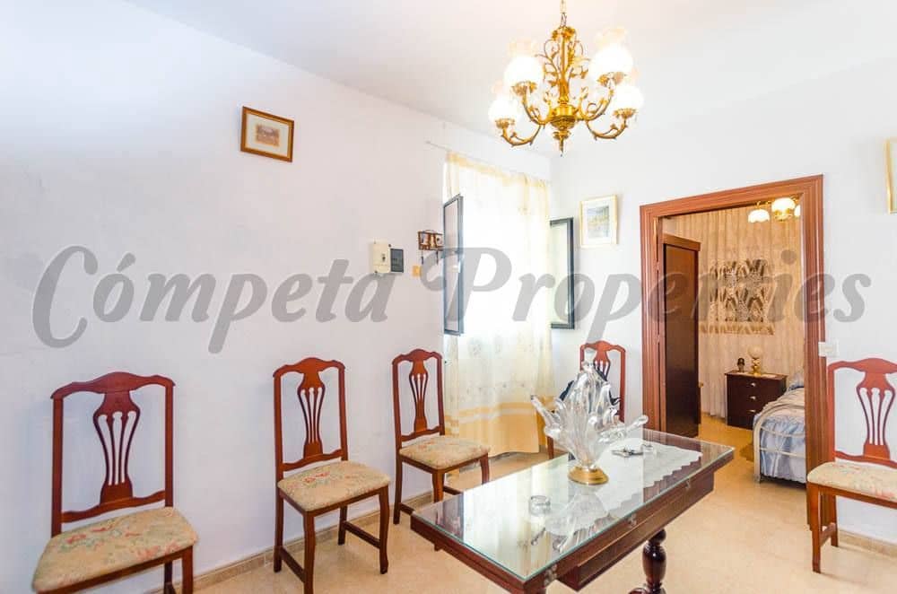 Casa de 2 habitaciones en Cómpeta en venta con garaje - 156.000 € (Ref: 10076312)