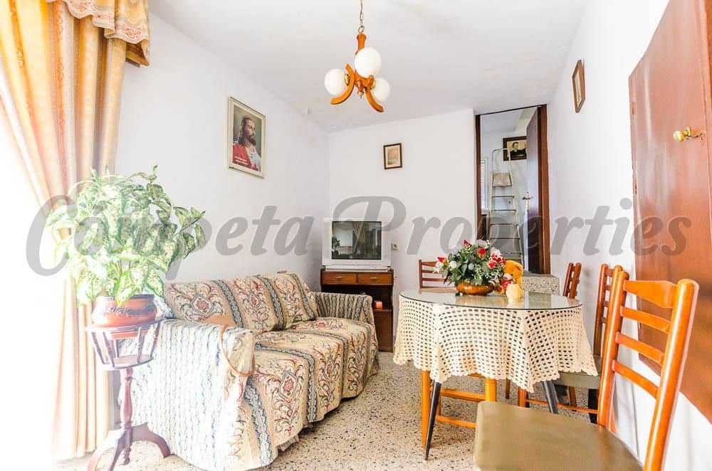 Casa de 2 habitaciones en Cómpeta en venta con garaje - 156.000 € (Ref: 10076312)
