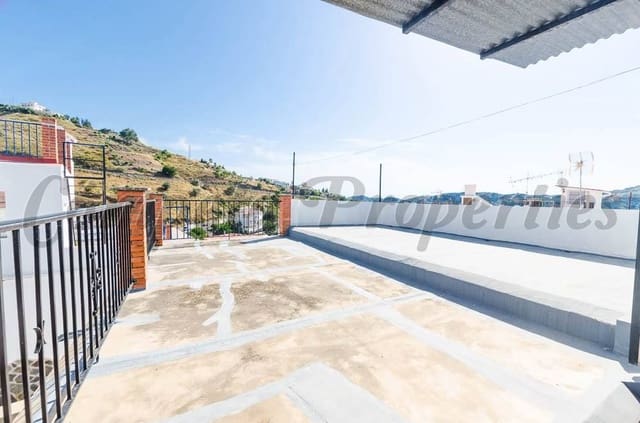 Casa de 2 habitaciones en Cómpeta en venta con garaje - 156.000 € (Ref: 10076312)