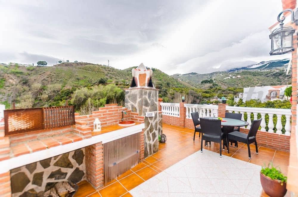 3 bedroom Townhouse for sale in Archez with garage - € 315,000 (Ref: 10076313)