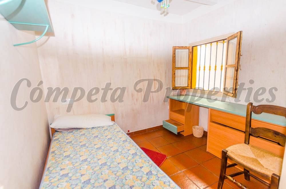 7 sovrum Kommersiell till salu i Archez - 275 000 € (Ref: 10076314)