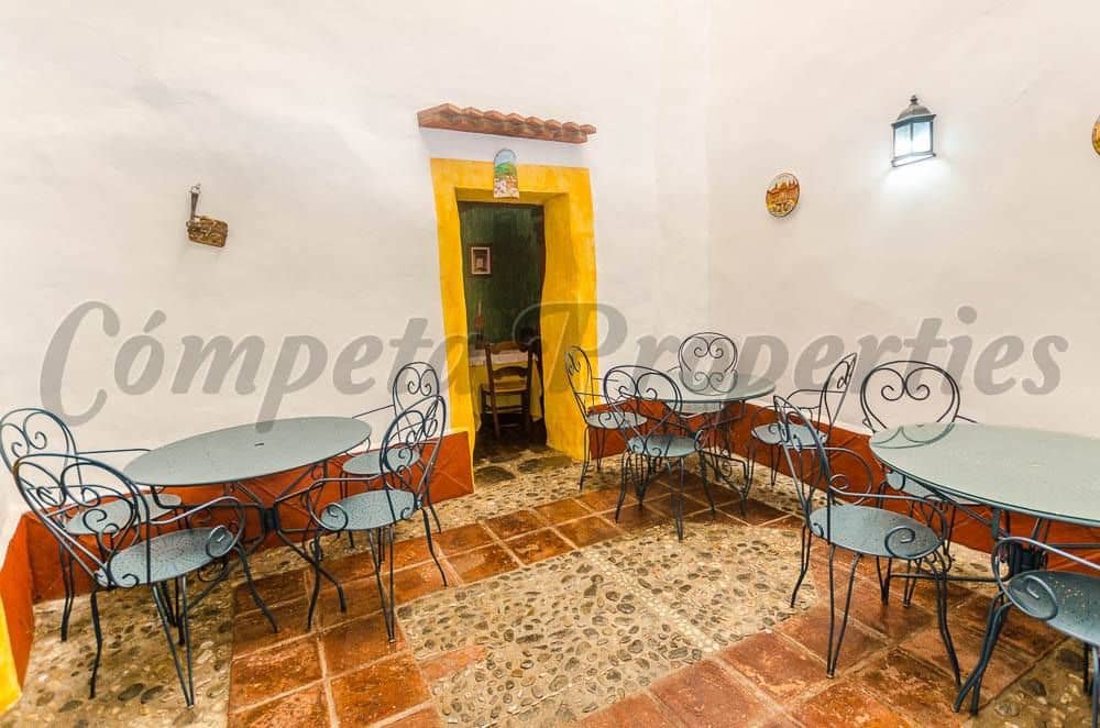 7 sovrum Kommersiell till salu i Archez - 275 000 € (Ref: 10076314)
