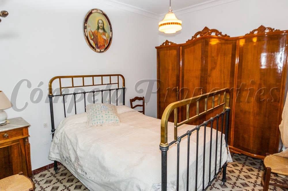 9 chambre Maison de Ville à vendre à Competa - 210 000 € (Ref: 10076316)