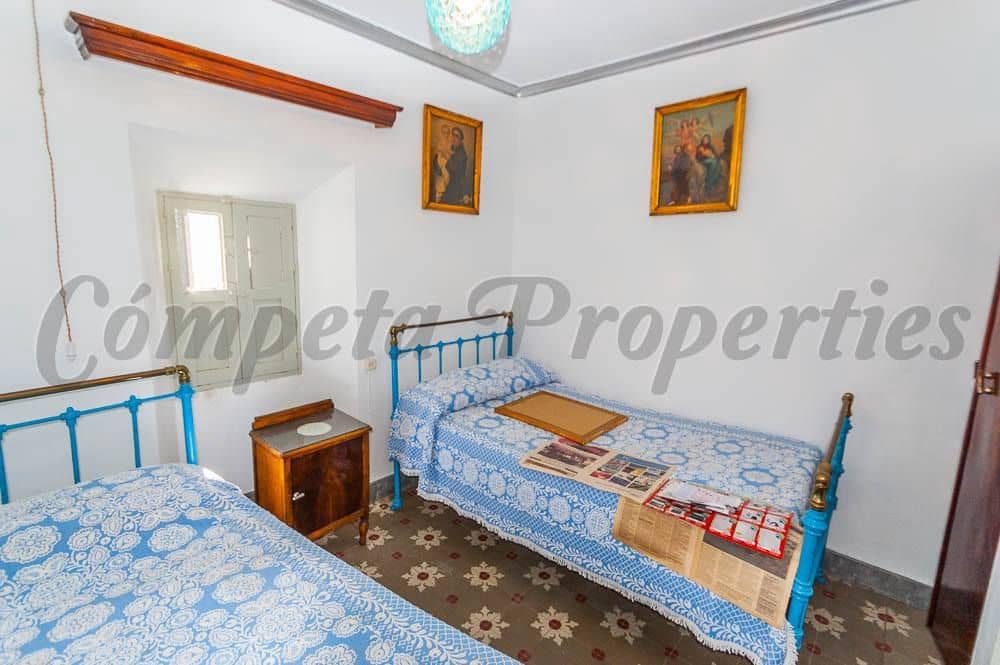 9 chambre Maison de Ville à vendre à Competa - 210 000 € (Ref: 10076316)