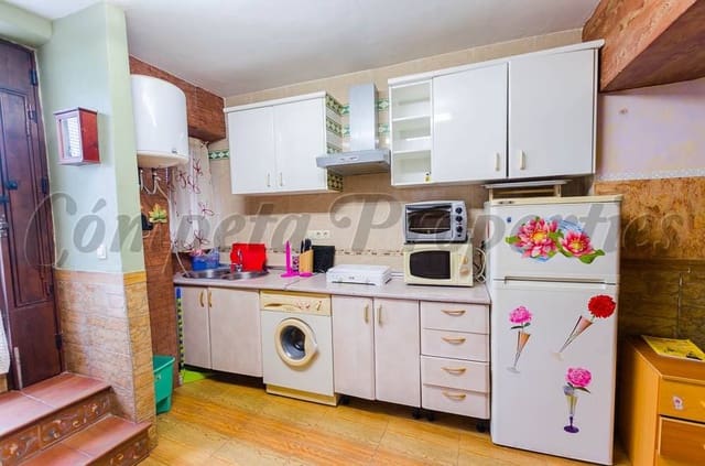 Apartamento de 2 habitaciones en Cómpeta en venta - 66.000 € (Ref: 10076318)