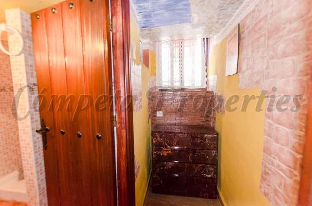 Apartamento de 2 habitaciones en Cómpeta en venta - 66.000 € (Ref: 10076318)
