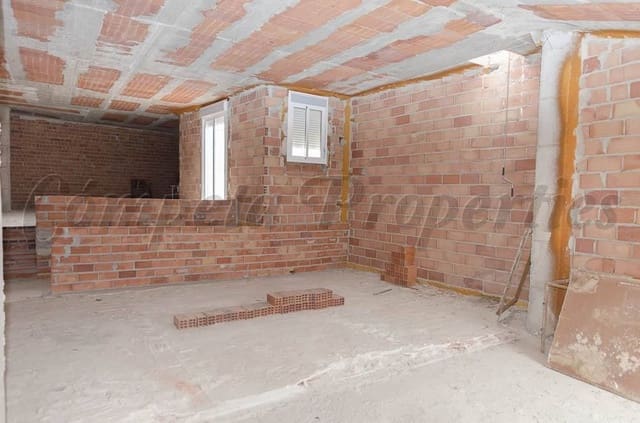 5 slaapkamer Huis te koop in Canillas de Aceituno - € 139.000 (Ref: 10076319)