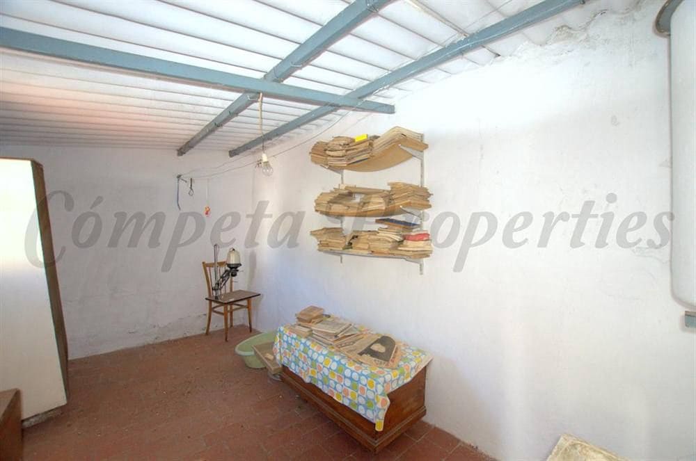 4 Zimmer Haus zu verkaufen in Canillas de Aceituno mit Garage - 213.000 € (Ref: 10076320)