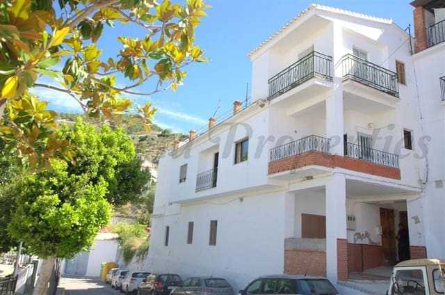 4 Zimmer Haus zu verkaufen in Canillas de Aceituno mit Garage - 213.000 € (Ref: 10076320)