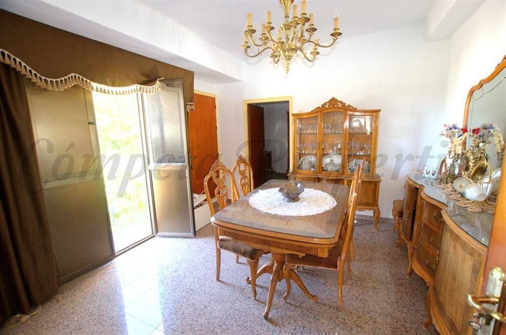 4 Zimmer Haus zu verkaufen in Canillas de Aceituno mit Garage - 213.000 € (Ref: 10076320)