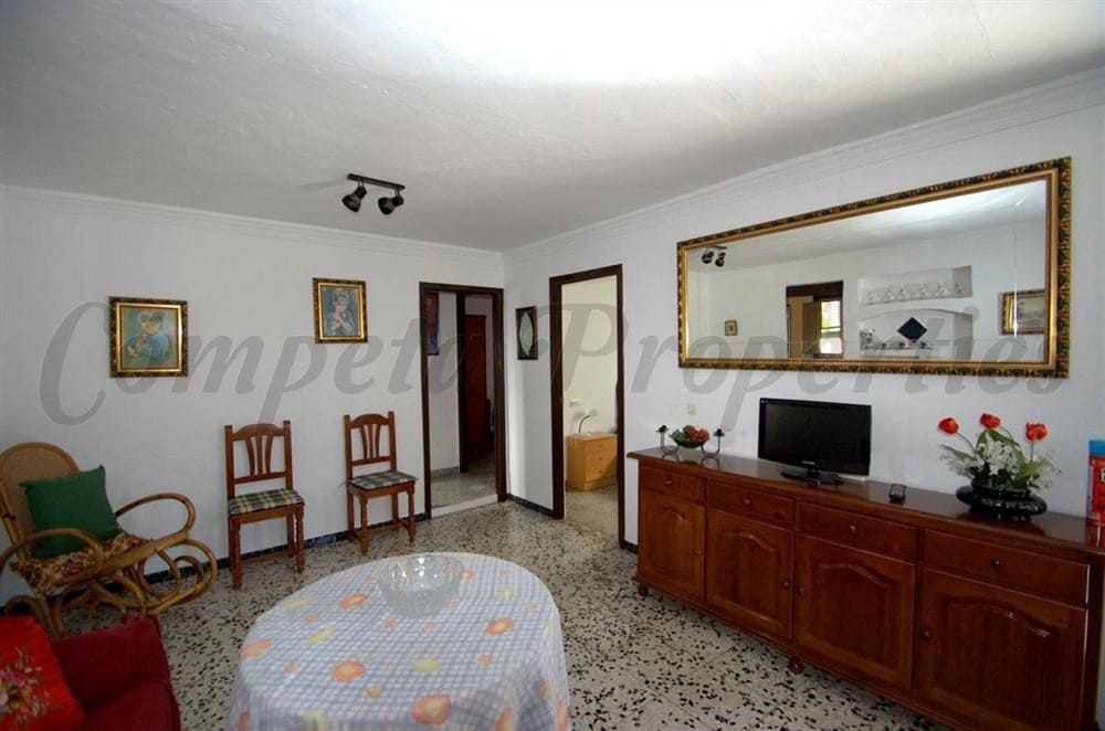 8 Zimmer Haus zu verkaufen in Competa mit Garage - 390.000 € (Ref: 10076321)