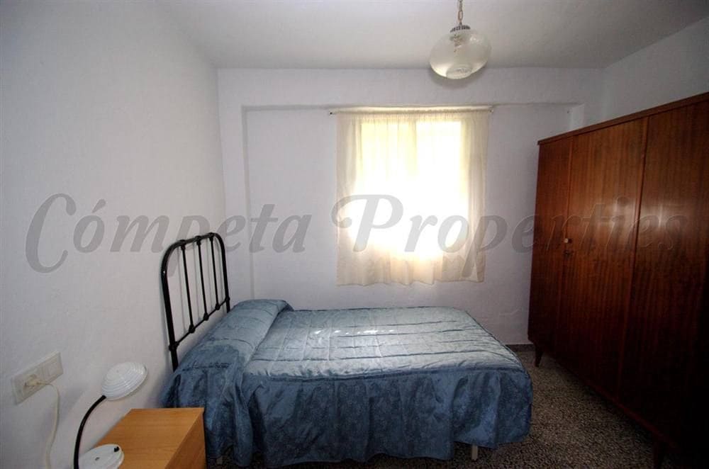 8 Zimmer Haus zu verkaufen in Competa mit Garage - 390.000 € (Ref: 10076321)