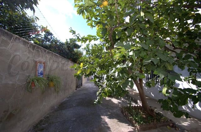 8 Zimmer Haus zu verkaufen in Cómpeta mit Garage - 390.000 € (Ref: 10076321)