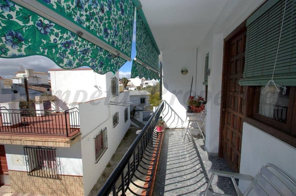 8 Zimmer Haus zu verkaufen in Competa mit Garage - 390.000 € (Ref: 10076321)