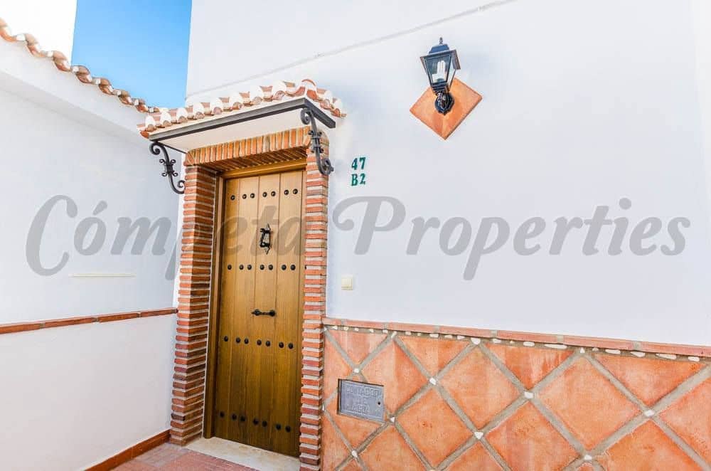 Casa de 3 habitaciones en Cómpeta en venta - 259.000 € (Ref: 10076322)