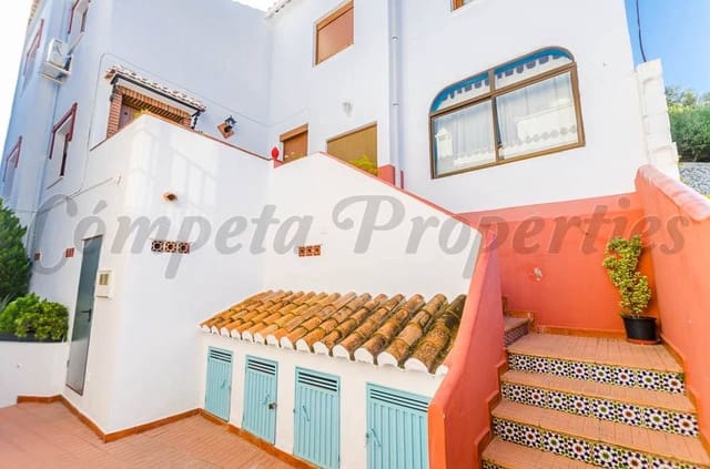 Casa de 3 habitaciones en Cómpeta en venta - 259.000 € (Ref: 10076322)