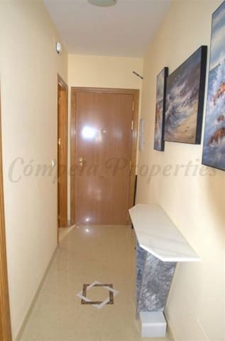 3 chambre Villa/Maison Mitoyenne à vendre à Cómpeta avec garage - 186 000 € (Ref: 10076324)