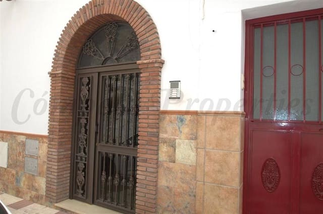 3 chambre Villa/Maison Mitoyenne à vendre à Cómpeta avec garage - 186 000 € (Ref: 10076324)