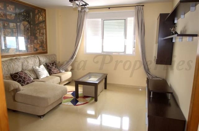 3 chambre Villa/Maison Mitoyenne à vendre à Cómpeta avec garage - 186 000 € (Ref: 10076324)