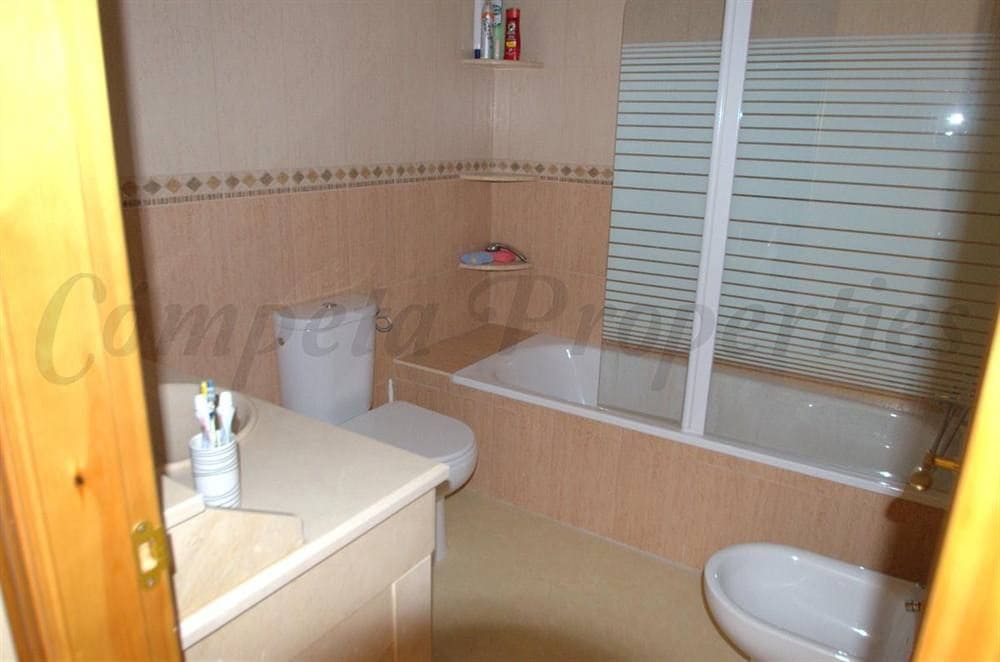 3 chambre Villa/Maison Mitoyenne à vendre à Competa avec garage - 186 000 € (Ref: 10076324)