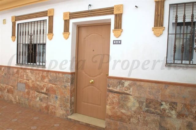 3 chambre Villa/Maison Mitoyenne à vendre à Cómpeta avec garage - 186 000 € (Ref: 10076324)