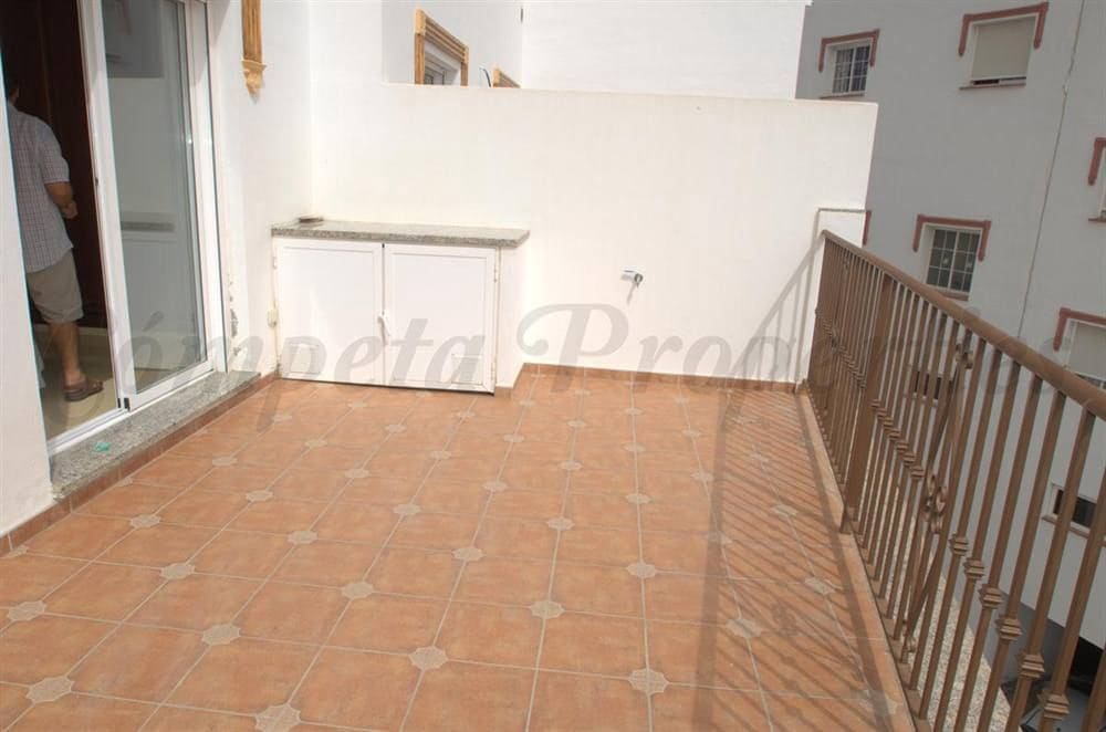 3 chambre Villa/Maison Mitoyenne à vendre à Competa avec garage - 186 000 € (Ref: 10076324)